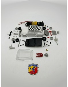 Fiat Abarth blanco techo cuadros negros en kit