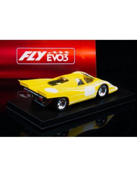 Porsche 917K amarillo con chasis con chasis Evo3 sidewinder